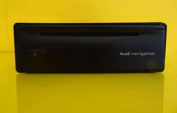 Audi A8 S8 D2 4D GPS navigation control unit/module 4D0919892