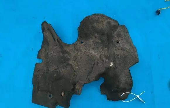 BMW 1 F20 F21 Heat shield in engine bay 8514329