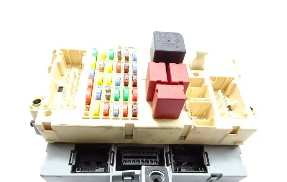 Alfa Romeo Brera Central body control module 60694593 501202700010 NPL94671