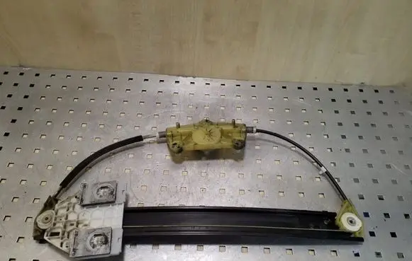 Audi A6 Allroad C6 Rear window lifting mechanism without motor 4F0839461B