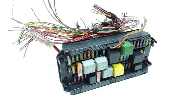 Mercedes-Benz E W212 Fuse module A2129006212 A2129015504 A2129025405