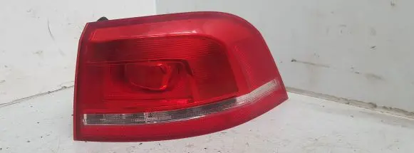 Volkswagen PASSAT B7 Rear/tail lights 3AF945096A
