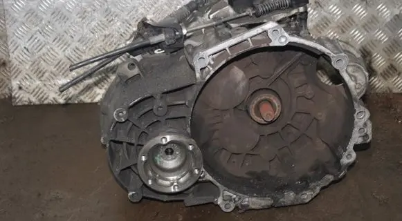 Volkswagen PASSAT B7 Manual 7 speed gearbox UNZ10890P02
