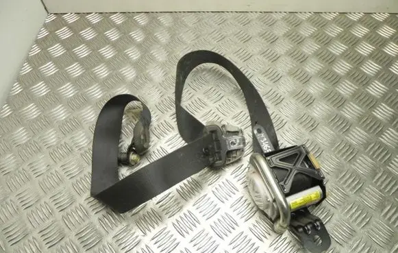 Nissan Navara D40 Front seatbelt 868844X35B M3465
