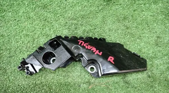 Volkswagen Tiguan Front bumper mounting bracket 5NA807199B