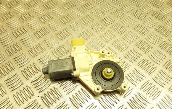 Ford S-MAX Front door window regulator motor 0130822286