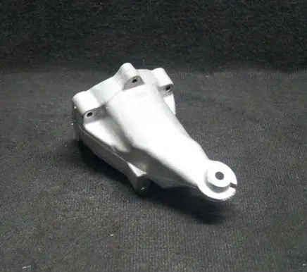 Mercedes-Benz E W212 Engine mounting bracket A6512233504