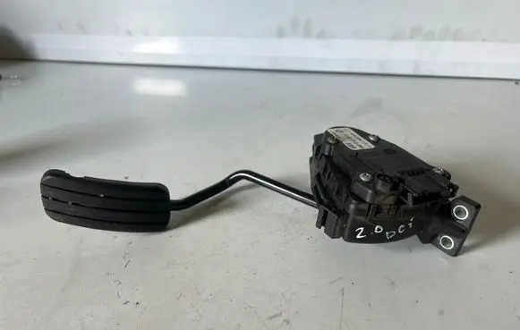 Renault Trafic II (X83) Accelerator throttle pedal 6PV00811914 7700313060