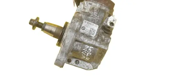 BMW 3 F30 F35 F31 Fuel injection high pressure pump 0445010517 N47D20C