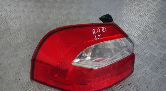 KIA Rio Rear/tail lights