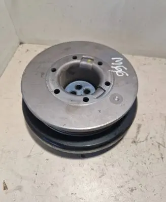 BMW 5 G30 G31 Crankshaft pulley 8638534 18007905 18081603137
