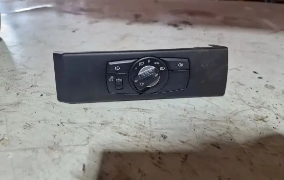 BMW 5 E60 E61 Light switch 6988565