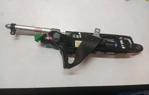 Volvo S80 Front seatbelt 6152755ROB