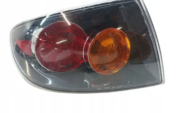 Mazda 3 I Rear/tail lights MZ221B100L