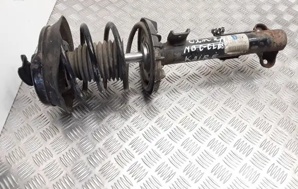 Mercedes-Benz C W203 Front shock absorber with coil spring A2033201630