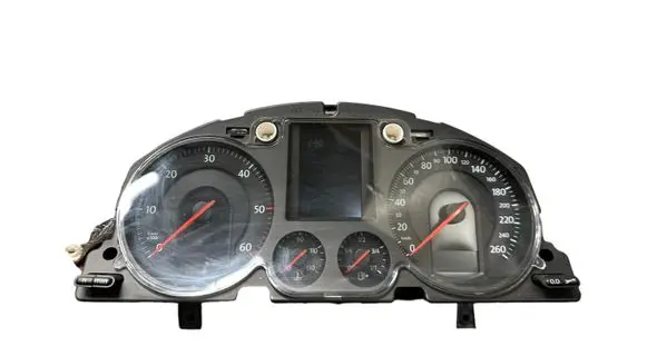 Volkswagen PASSAT B6 Speedometer (instrument cluster) X0032000 3C0920870G