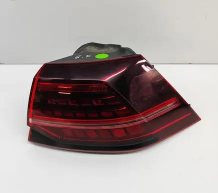 Volkswagen Golf VII Rear/tail lights 5G0945208G