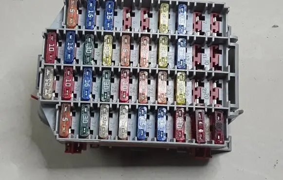 Volvo S60 Fuse module 9162439