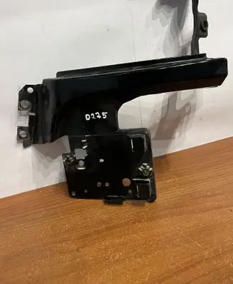 Land Rover Range Rover Evoque L538 Bumper support mounting bracket corner EJ3217A151AB D225
