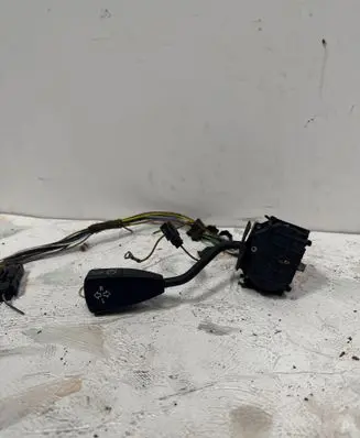 BMW 7 E32 Indicator stalk 011003