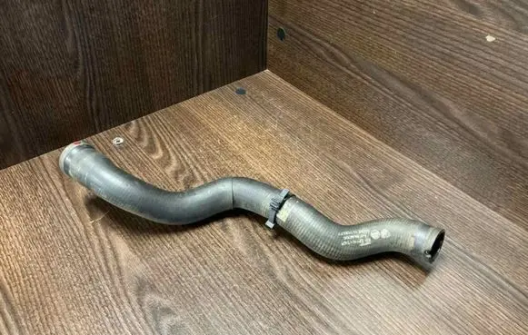 Fiat Fiorino Engine coolant pipe/hose 51856667OE