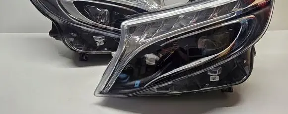 Mercedes-Benz Vito Viano W447 Headlight/headlamp A4479069800 A4479068700 MB143
