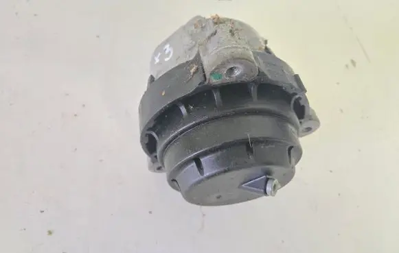 BMW X3 G01 Engine mount bracket 8482772