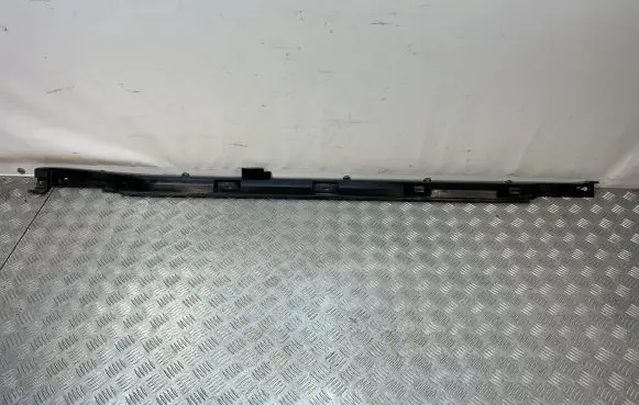 Subaru Forester SK Sill C16010224