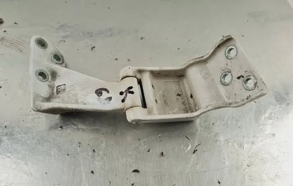 Mercedes-Benz Vito Viano W447 Loading door upper hinge A4477400337