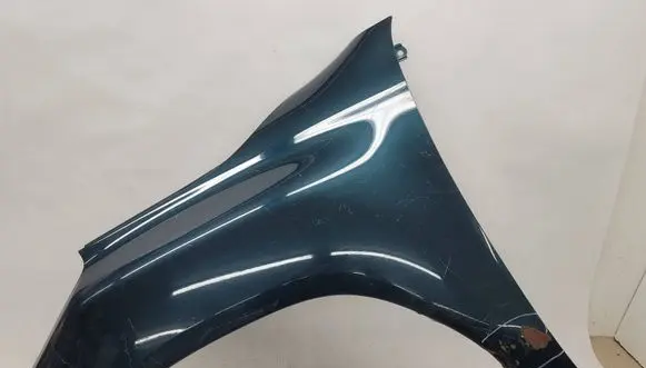 Toyota Hilux VIII Fender