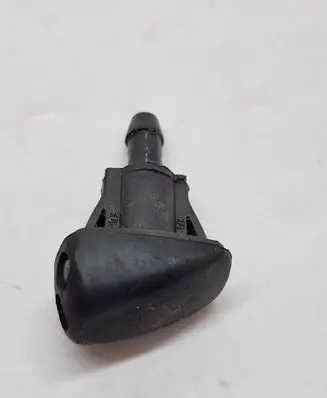 Hyundai Santa Fe Windshield washer spray nozzle 