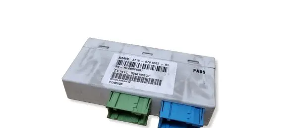 BMW X6 E71 Air suspension control unit module (rear) 6785382