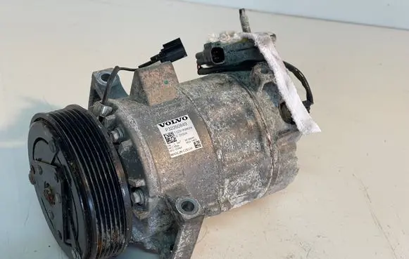 Volvo XC90 Air conditioning (A/C) compressor (pump) P32260849
