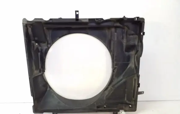 Nissan Pathfinder R51 Radiator cooling fan shroud