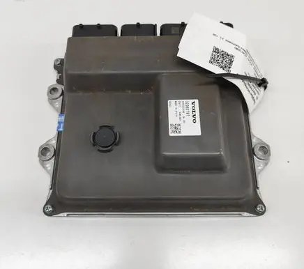 Volvo XC40 Engine control unit/module 32383797