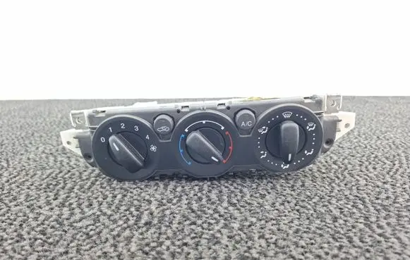 Ford Focus Climate control unit 7M5T19980AA