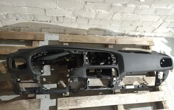 Volvo V40 Dashboard 01284591 8632968