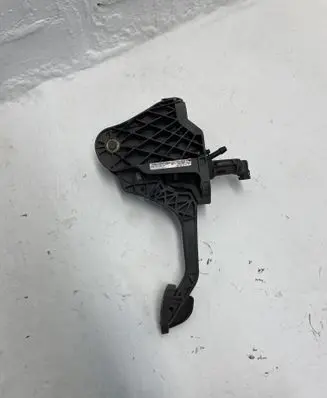 Clutch pedal