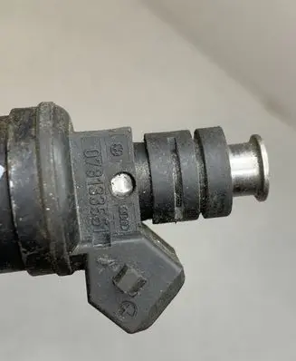 Audi A4 S4 B5 8D Fuel injector 078133551 280150921