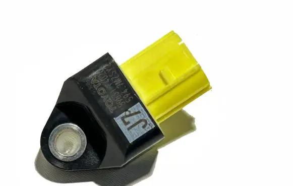 Toyota C-HR I Airbag deployment crash/impact sensor 89831F4020 17665