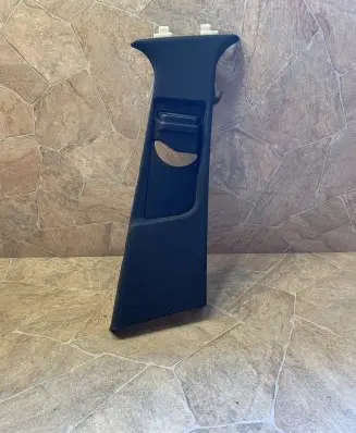 Mercedes-Benz E W212 (B) pillar trim (top) A2126902026 A2126900030