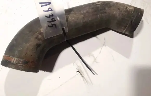 Ford Mondeo Mk III Engine coolant pipe/hose
