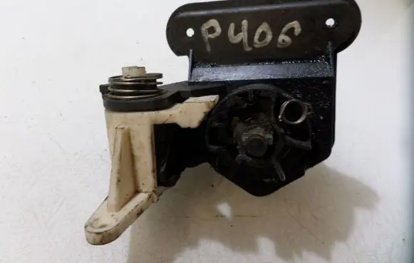 Peugeot 406 Tailgate exterior lock 