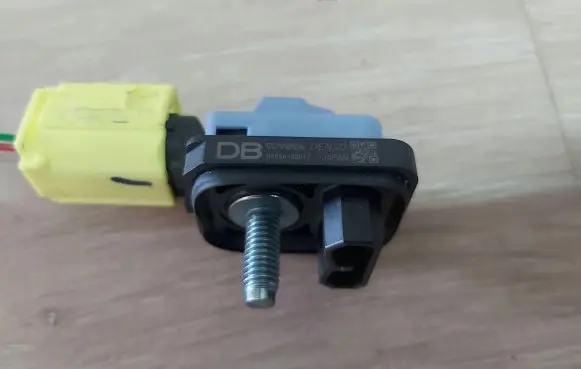 Toyota Yaris Cross Airbag deployment crash/impact sensor 8983A-0D011