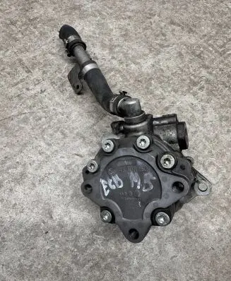 BMW 5 E60 E61 Power steering pump 2282951 32412282951