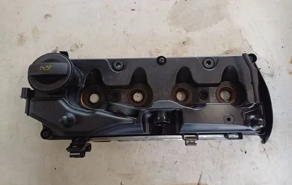 Volkswagen Sharan Rocker cam cover 03L103469R