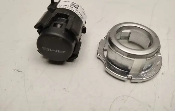 Mercedes-Benz CLS C218 X218 ESP (stability program) switch A1978700510