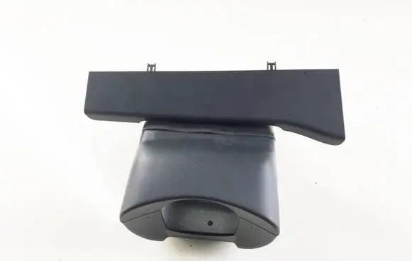 Volvo V70 Steering wheel column trim