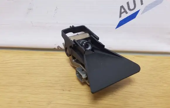Windshield/windscreen camera