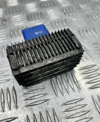 Opel Zafira B Glow plug pre-heat relay 55353011 51299014B